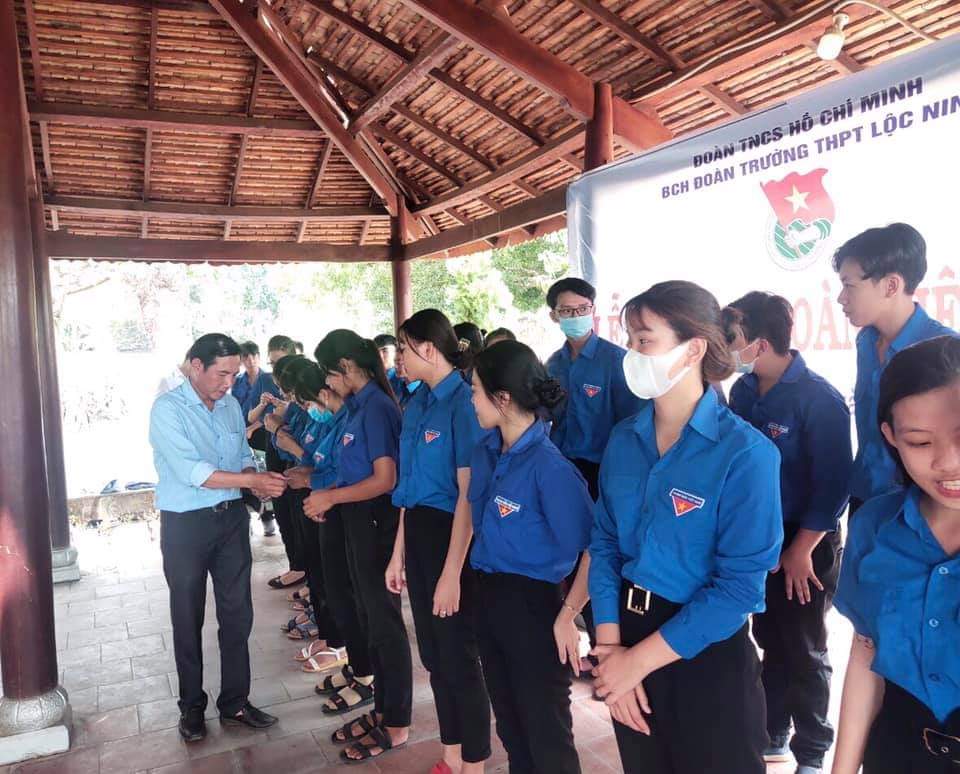 Chào mừng 90 năm ngày thành lập Đoàn TNCS HCM 26/3/1931-26/3/2021