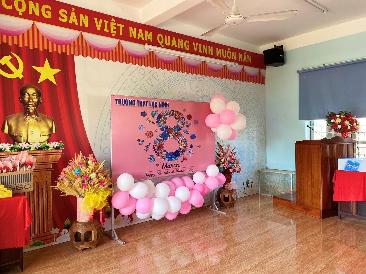 HỌP MẶT KỶ NIỆM NGÀY QUỐC TẾ PHỤ NỮ 8/3